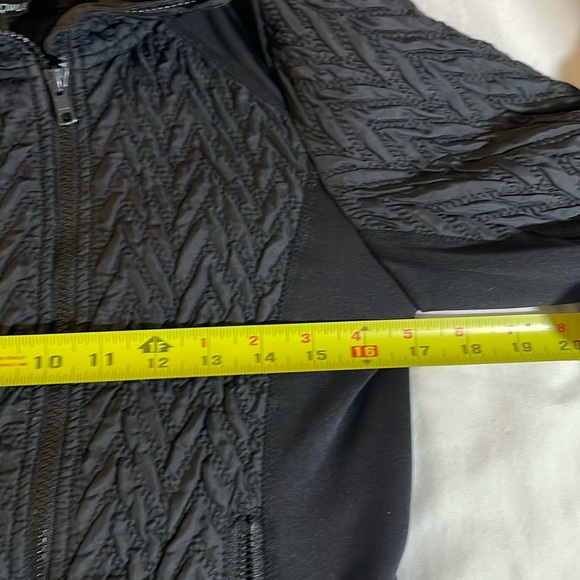Cynthia Rowley Women’s Quilted Black Jacket Size Small - Picture 5 of 7